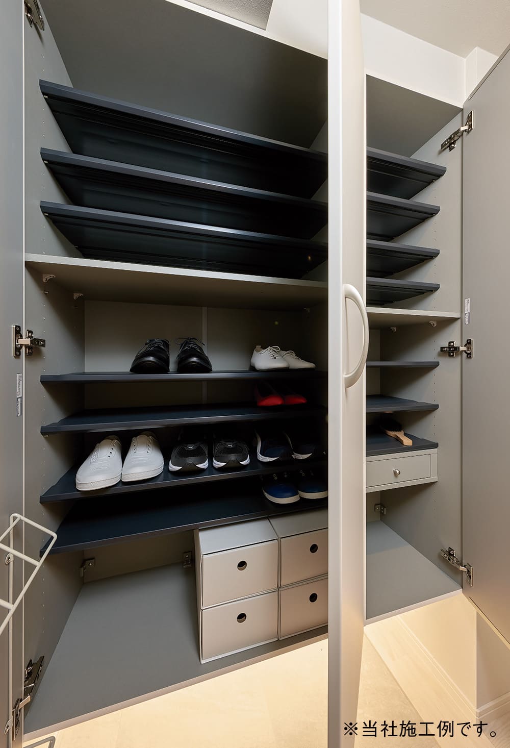 シューズボックス