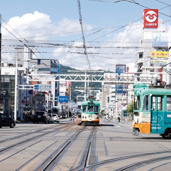 はりまや橋周辺（とさ電交通：電車）